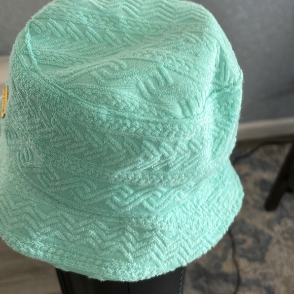 Kopari bucket hat, NWOT; fits most heads - Picture 2 of 4